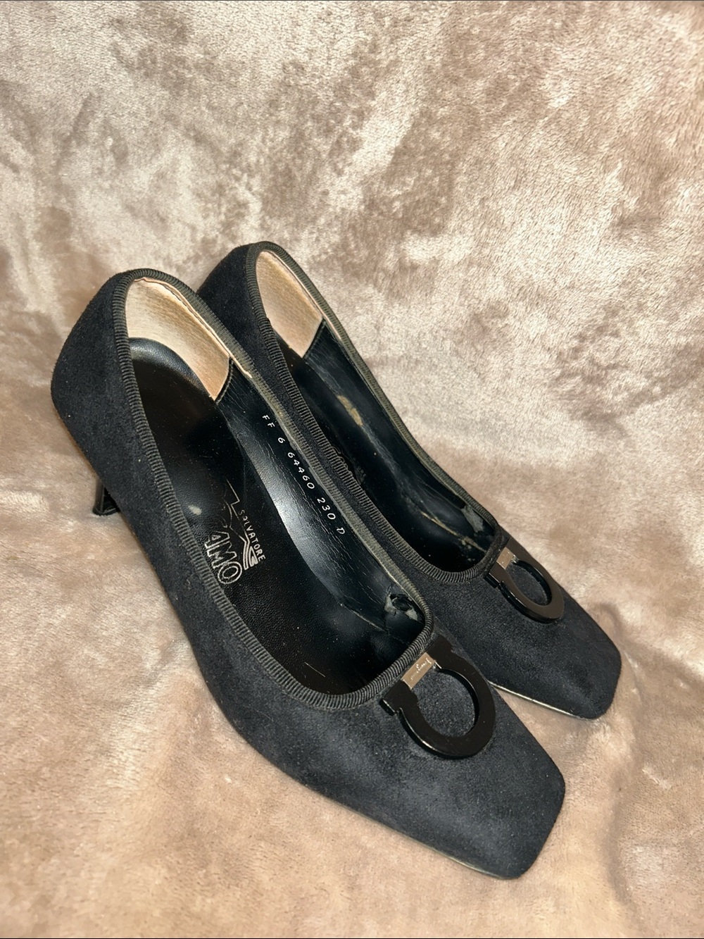 Salvatore Ferragamo Vintage Square Toe Suede Leather Gancini Mid-Heel Pumps 6D